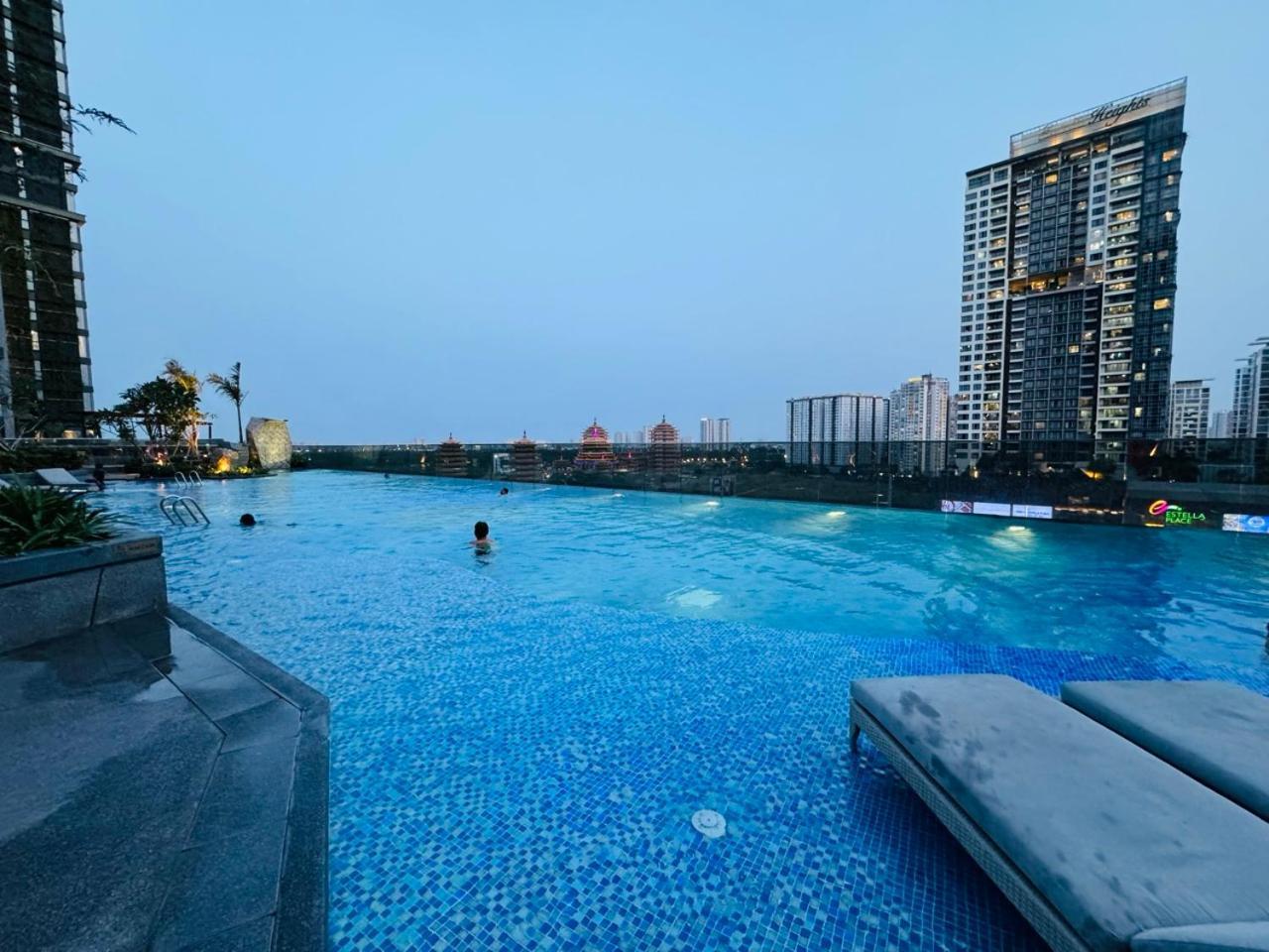 Căn hộ The Lumiere Riverside Luxury *
